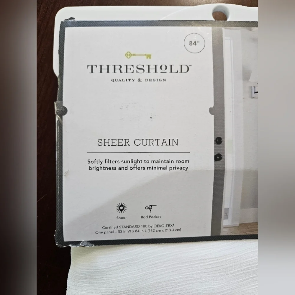 Threshold curtain